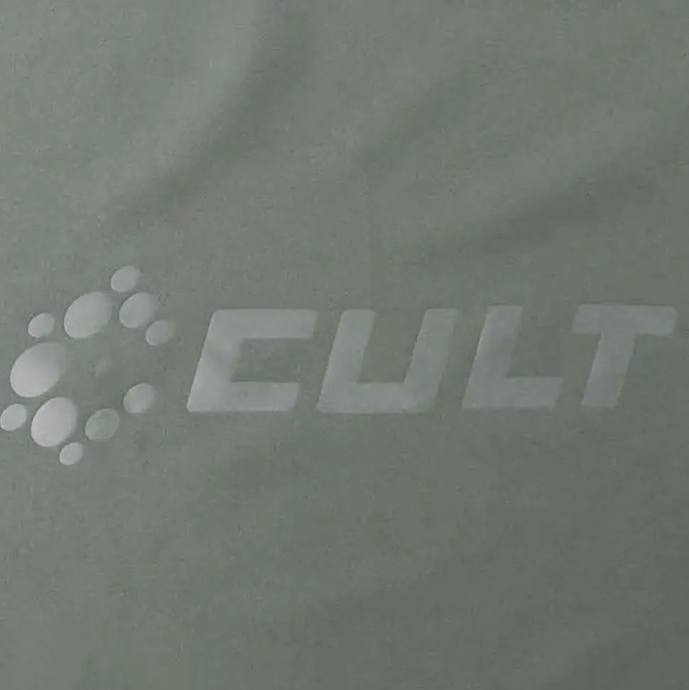 Cult Tackle Toalla