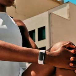 Fitbit Smartwatch Charge 6